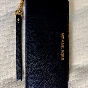 Michael Kors continental Wallet